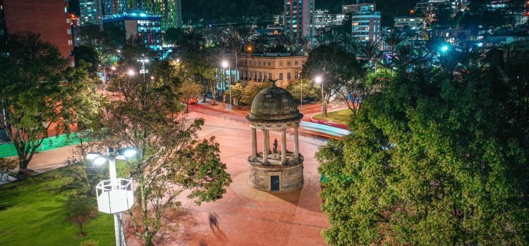 Alcalde Galán entregó a la ciudadanía renovado parque de Los periodistas