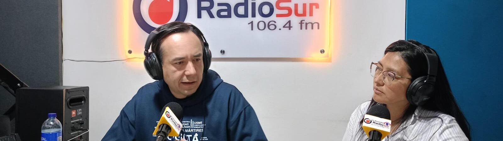 Eduardo Andrés Garzón, Subsecretario de Asuntos Locales, visitó recientemente RadioSur 106.4 FM para conversar sobre los grandes retos y avances de Bogotá en materia de seguridad alimentaria, participación ciudadana y seguridad territorial, en el marco del programa Bogotá Sin Hambre 2.0.