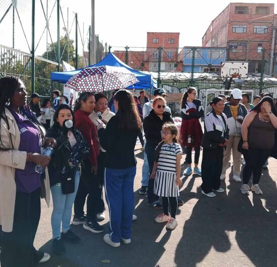 ¡Vibra Caracolí!: Los jóvenes se toman el barrio, los micrófonos y el futuro