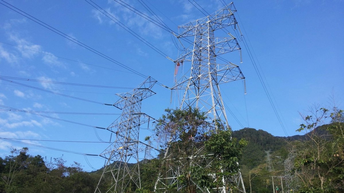 MinAmbiente destraba trámites clave para la energía en Bogotá